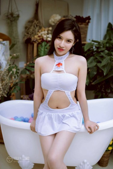 小sao货揉揉你的奶真大电影